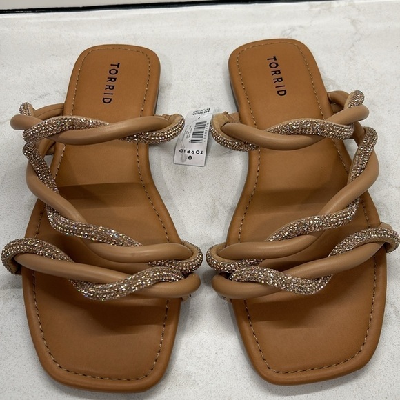 Torrid Embellished Twist Slide Beige (WW) Size 9 NWT - Picture 11 of 16